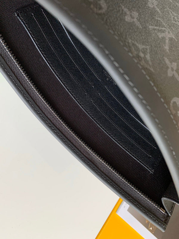 LOV - Luxurious Totes - 1735