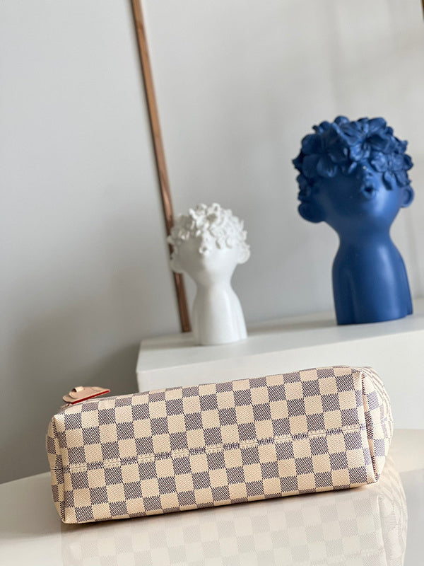 LOV - Luxurious Totes - 2008