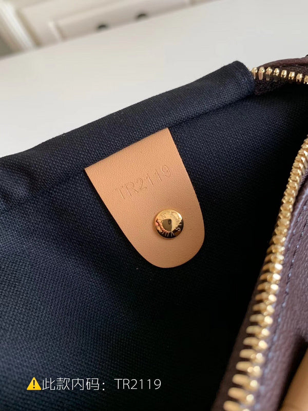 Luxurious Totes - Latest - 9705