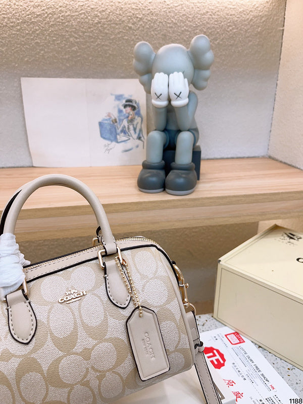Luxurious Totes - CCH2 Bags - 103