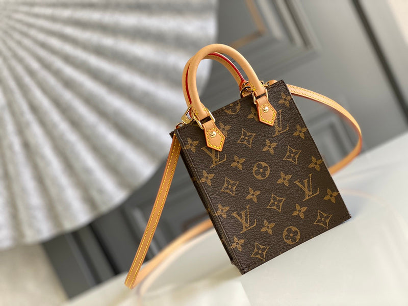 LOV - Luxurious Totes - 2355