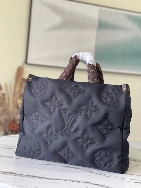 LOV - Luxurious Totes - 2062