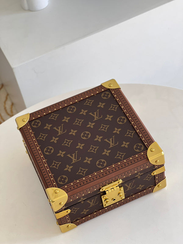 LOV - Luxurious Totes - 1685