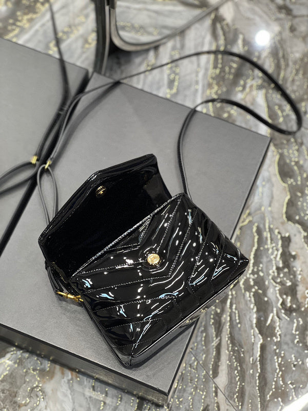 Luxurious Totes - Latest - 8070