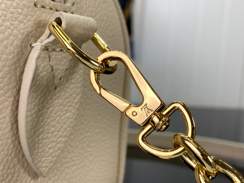 LOV - Luxurious Totes - 676