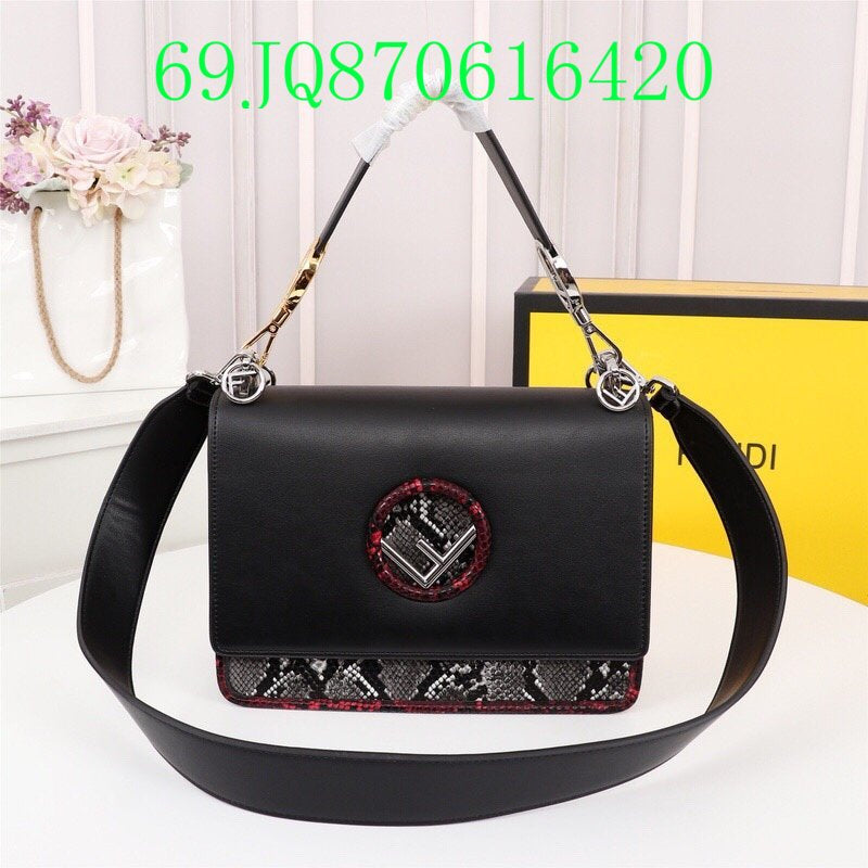GC - Shoulder - 2888