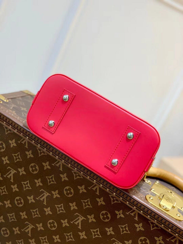 LOV - Luxurious Totes - 1649