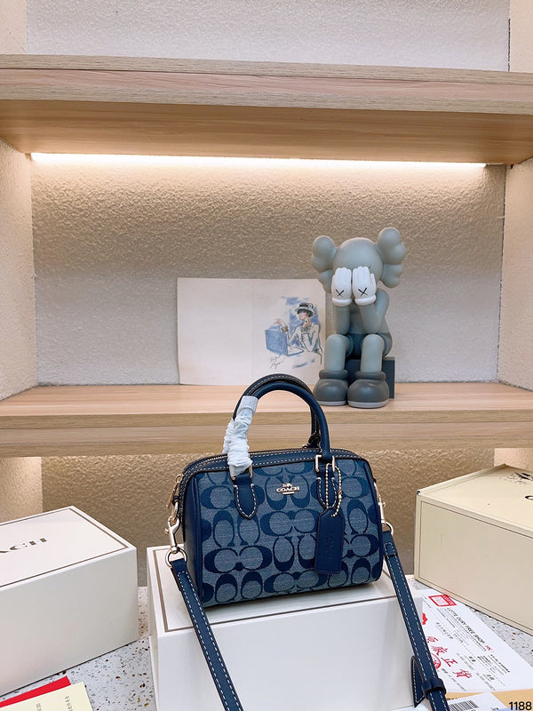 Luxurious Totes - CCH2 Bags - 104
