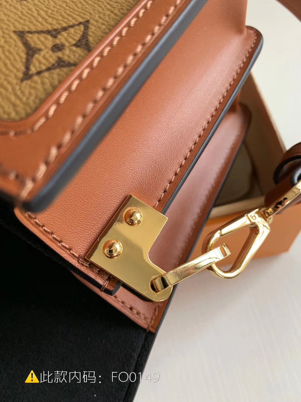Luxurious Totes - Latest - 2429