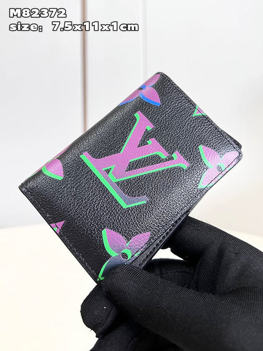 LOV - Luxurious Totes - 059