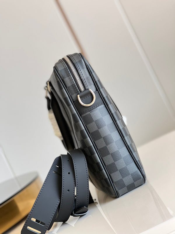 LOV - Luxurious Totes - 2174