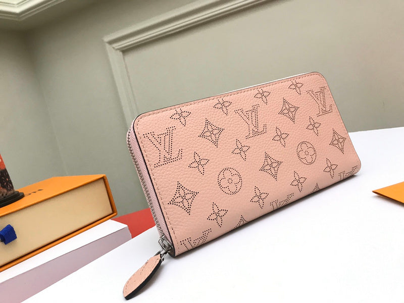 Luxurious Totes - Latest - 588