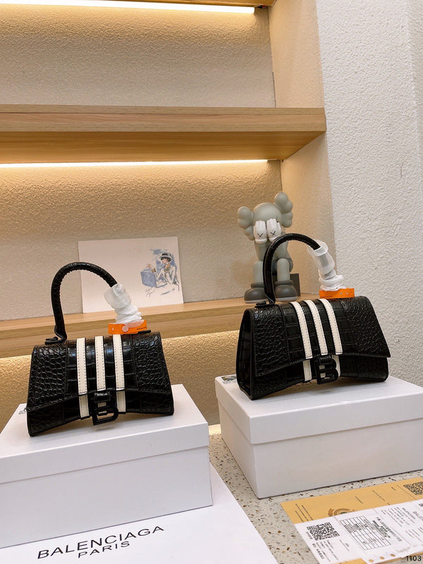 Luxurious Totes - BGA2 Bags - 082