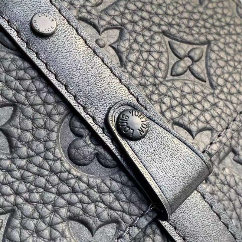 LOV - Luxurious Totes - 2125