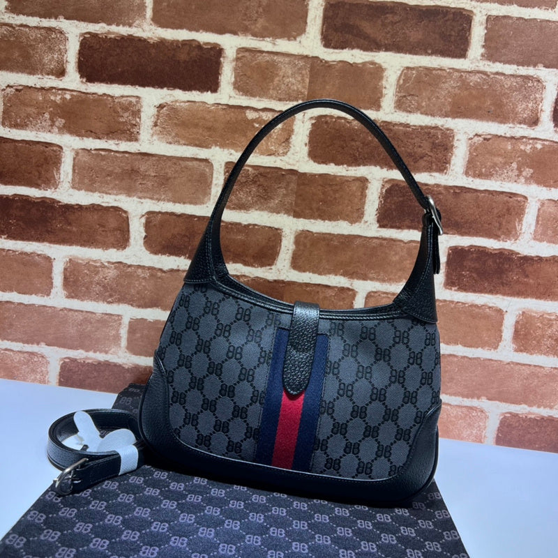GUI - Luxurious Totes - 097
