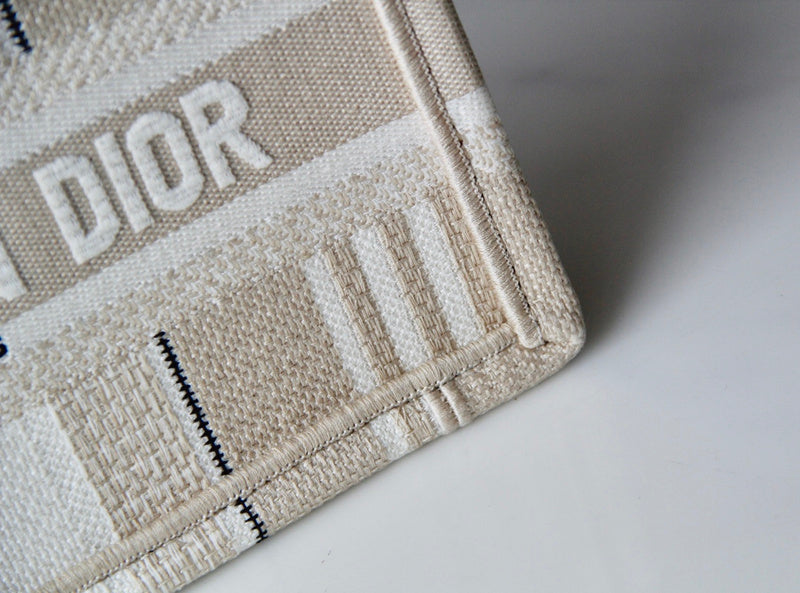 Luxurious Totes - Latest - 6523