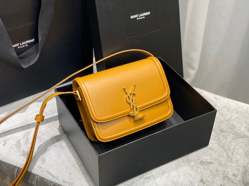 Luxurious Totes - Latest - 8202