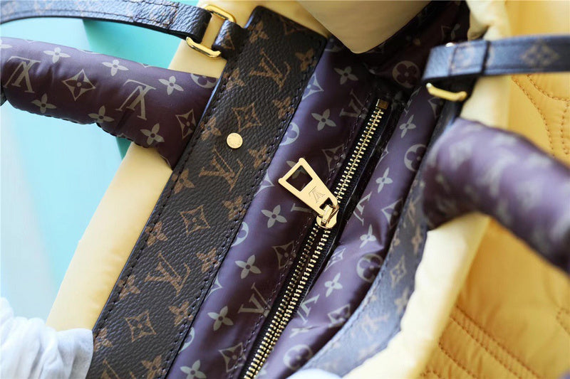Lux-Totes - LOV Bags - 1031