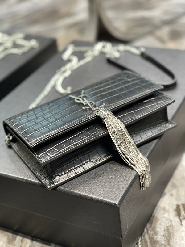 Luxurious Totes - Latest - 8682