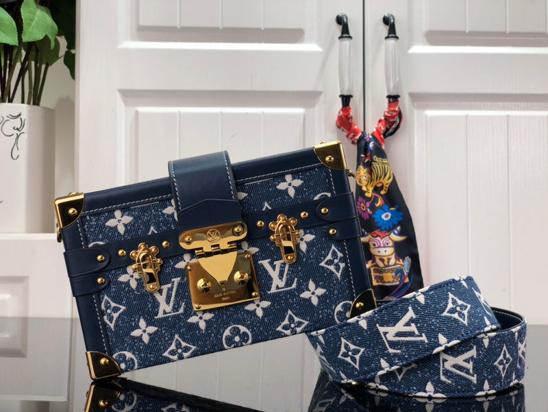 LOV - Luxurious Totes - 1818