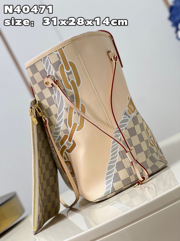 LOV - Luxurious Totes - 568