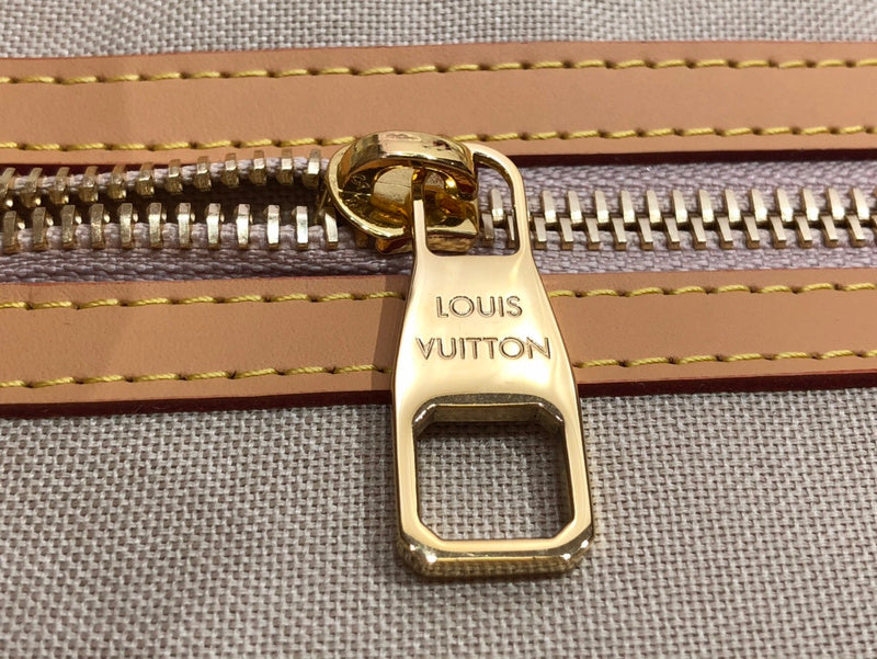 LOV - Luxurious Totes - 2218