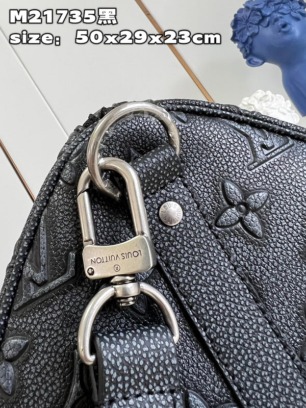 LOV - Luxurious Totes - 885