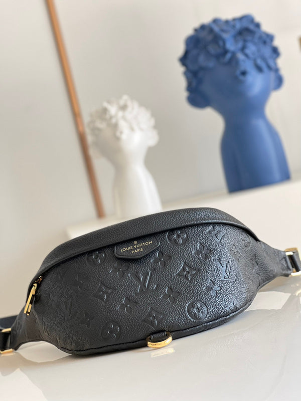 LOV - Luxurious Totes - 2067