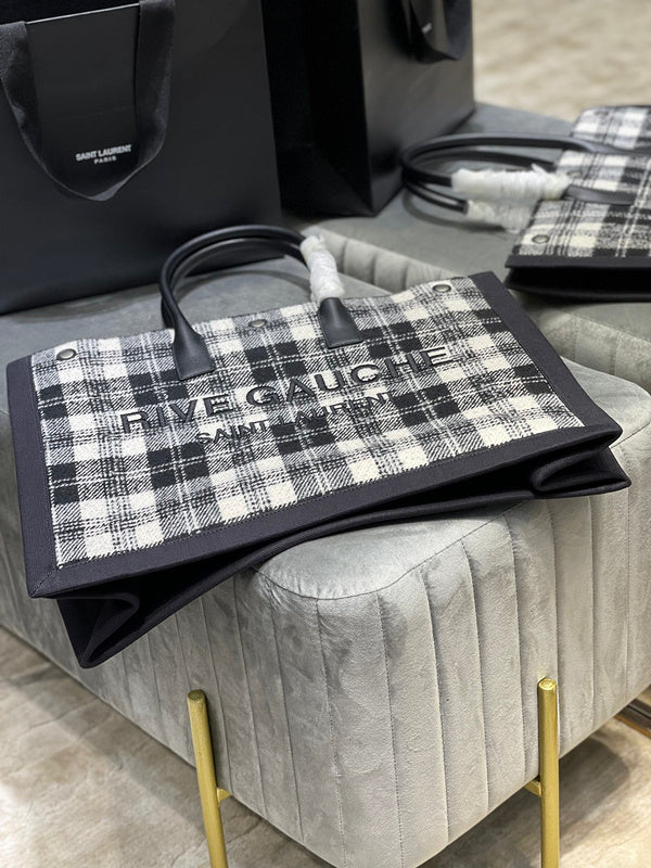 Luxurious Totes - Latest - 8484
