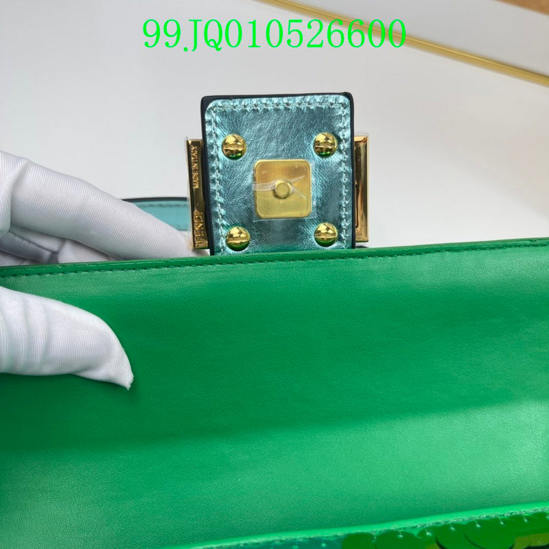 GC - Shoulder - 3203