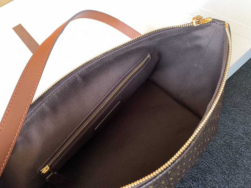 Luxurious Totes - Latest - 8734