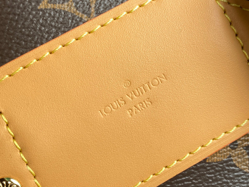 LOV - Luxurious Totes - 1538