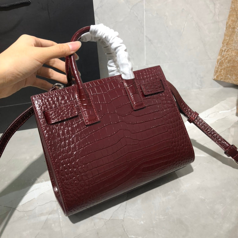 Luxurious Totes - Latest - 9484