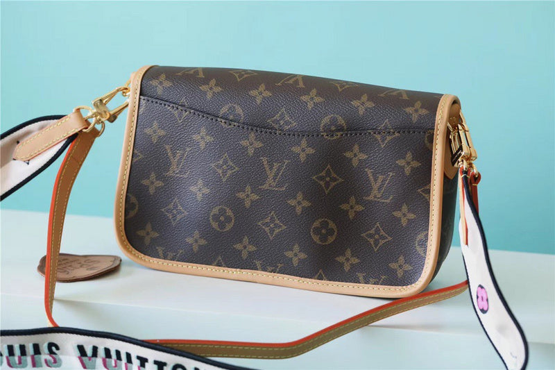 Lux-Totes - LOV Bags - 1080