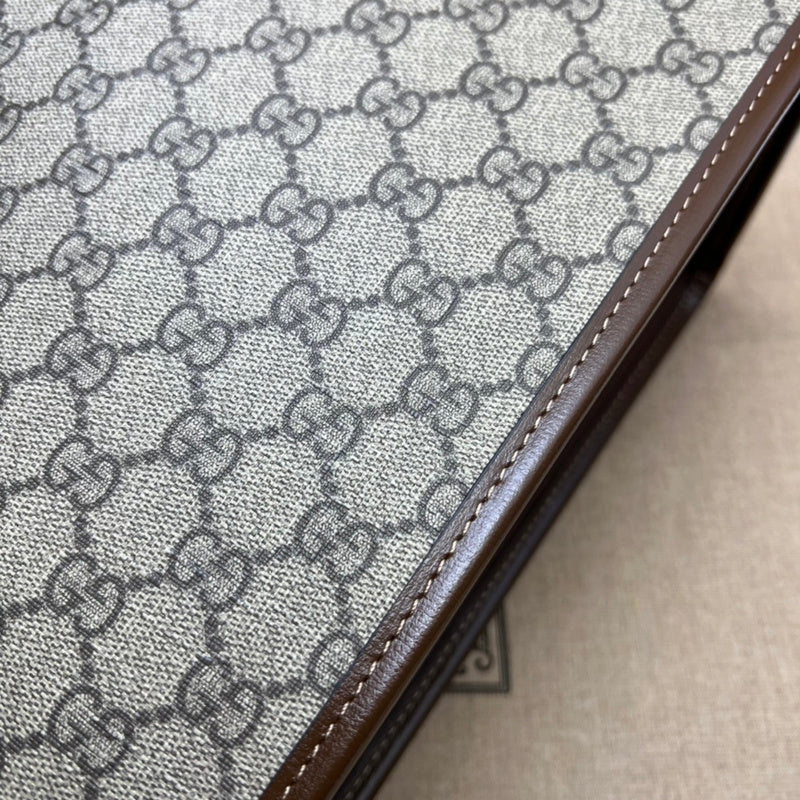 GUI - Luxurious Totes - 051