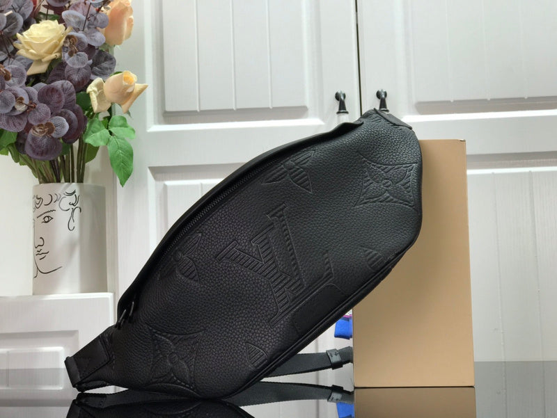 LOV - Luxurious Totes - 2420