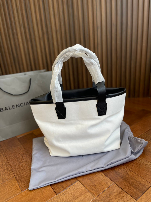 Luxurious Totes - BGA2 Bags - 136