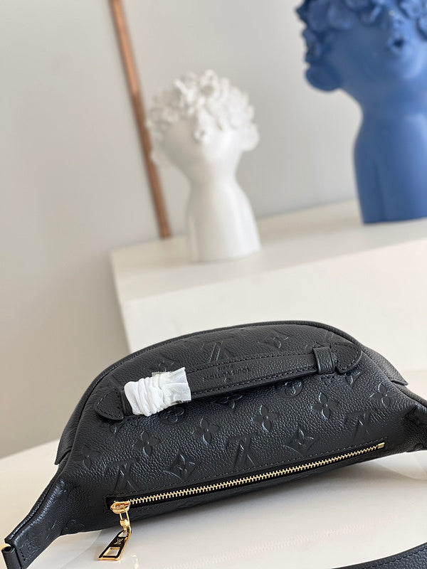 LOV - Luxurious Totes - 2067