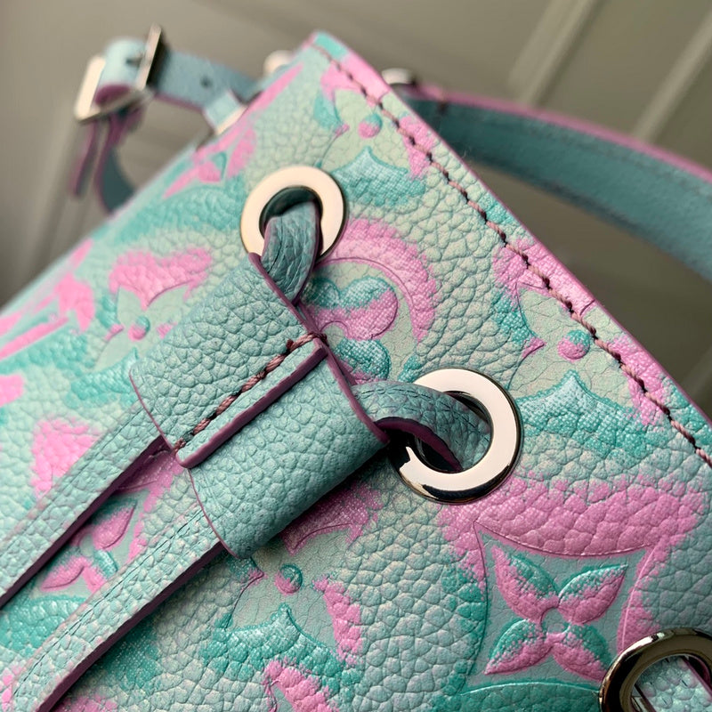 LOV - Luxurious Totes - 1338