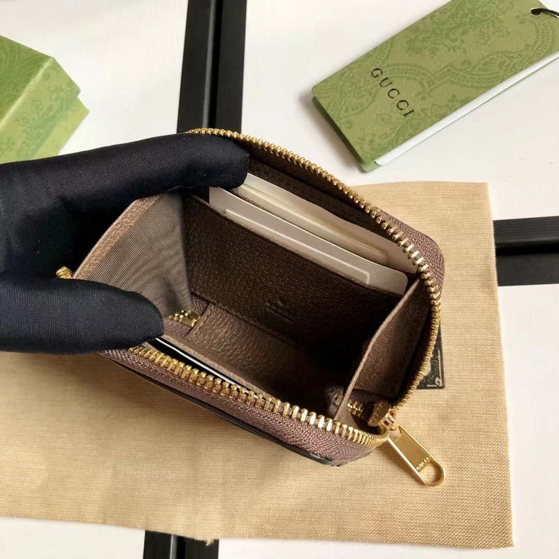 GUI - Luxurious Totes - 176