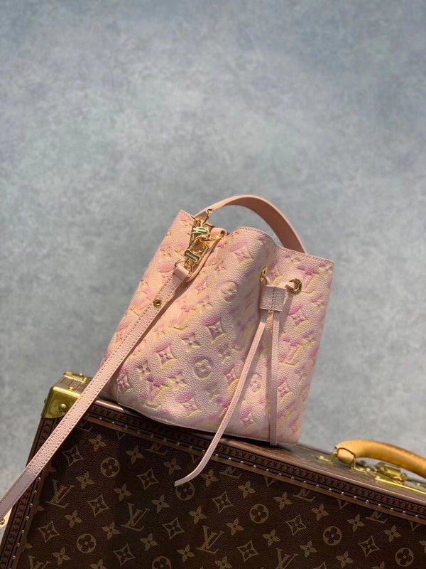 LOV - Luxurious Totes - 1450