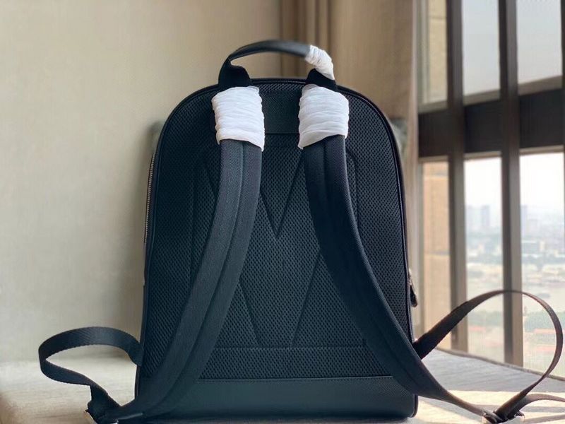 LOV - Luxurious Totes - 1107