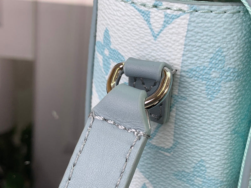 LOV - Luxurious Totes - 082