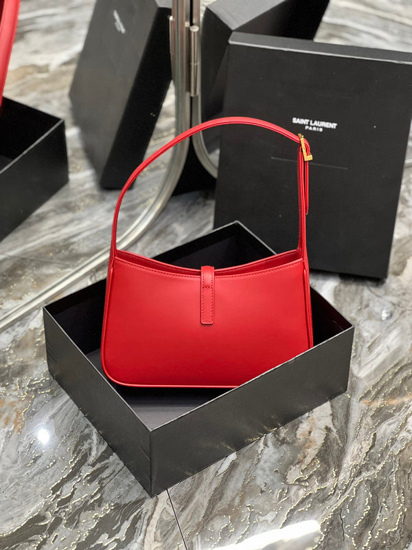 Luxurious Totes - Latest - 8117