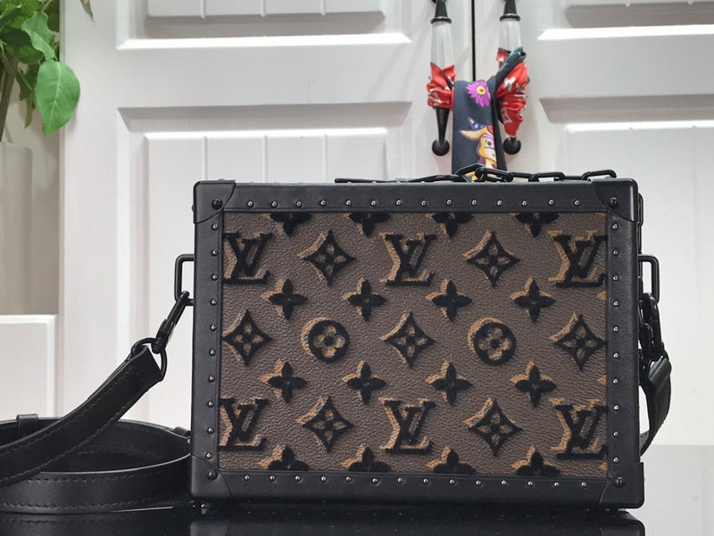LOV - Luxurious Totes - 2499