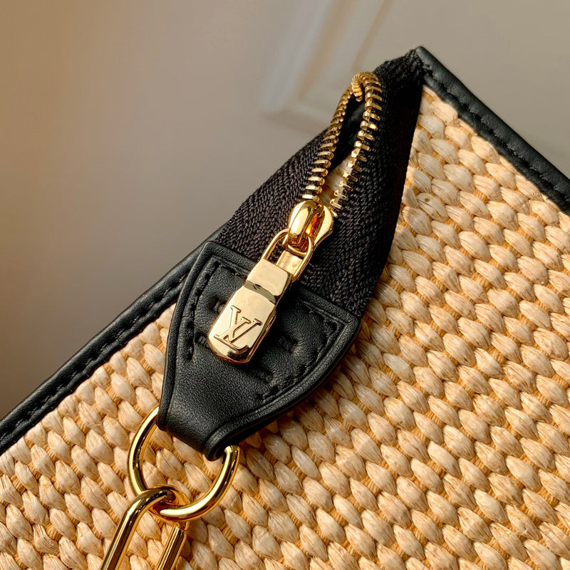 LOV - Luxurious Totes - 1553