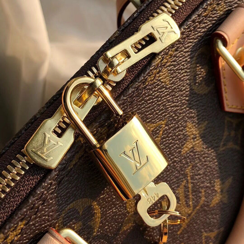 LOV - Luxurious Totes - 2743