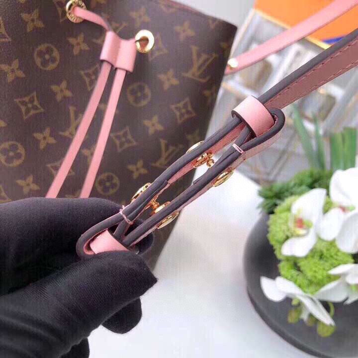 Luxurious Totes - Latest - 1619