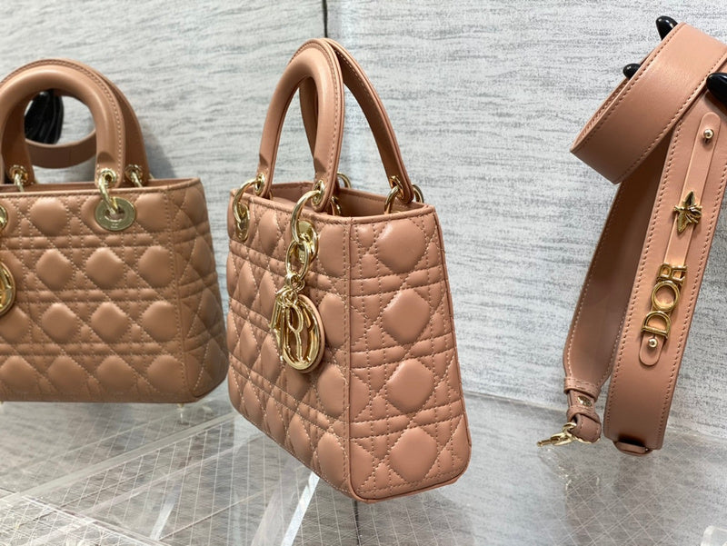 Luxurious Totes - Latest - 6234