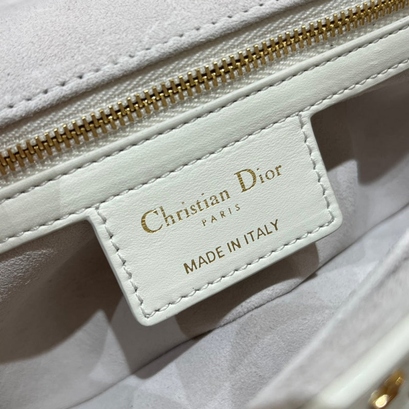 Luxurious Totes - Latest - 6212